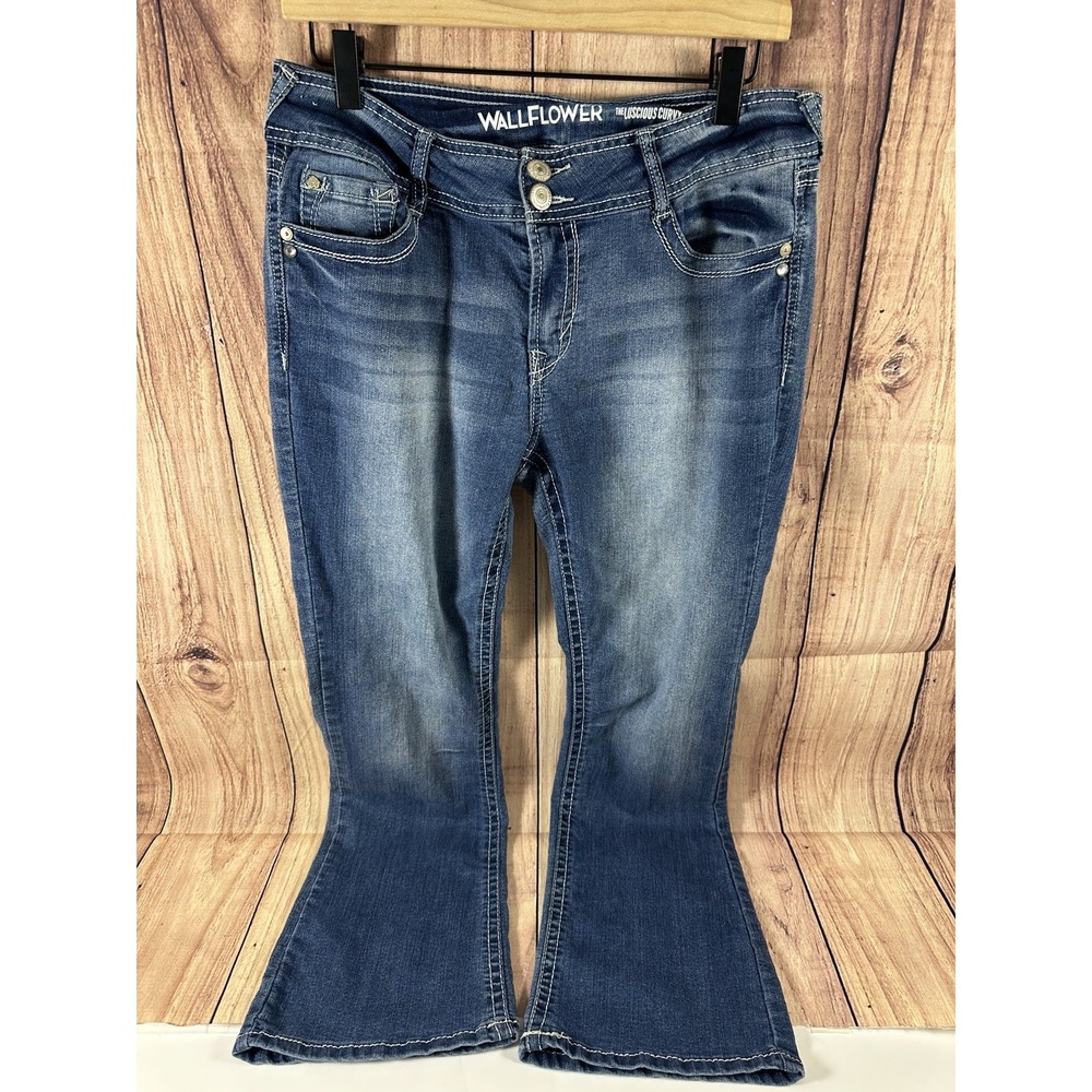 Wallflower Lucious Curvy‎ Fit Women Blue Jeans 11 SHORT Medium Wash 28 x 28